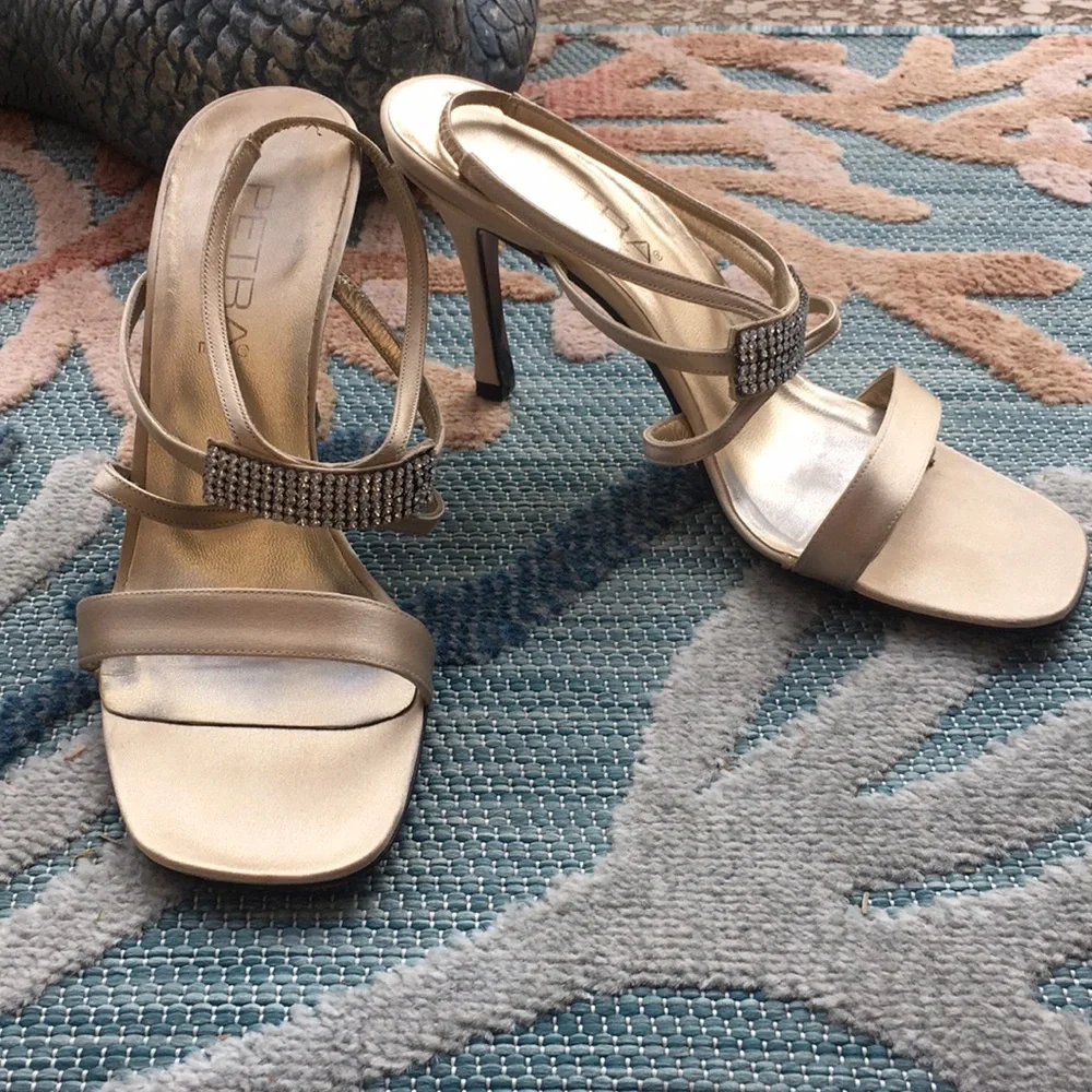 Petra Firenze Rhinestone Satin Heels size 6M Sling Back Evening Party